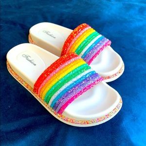 Fashion sandals
